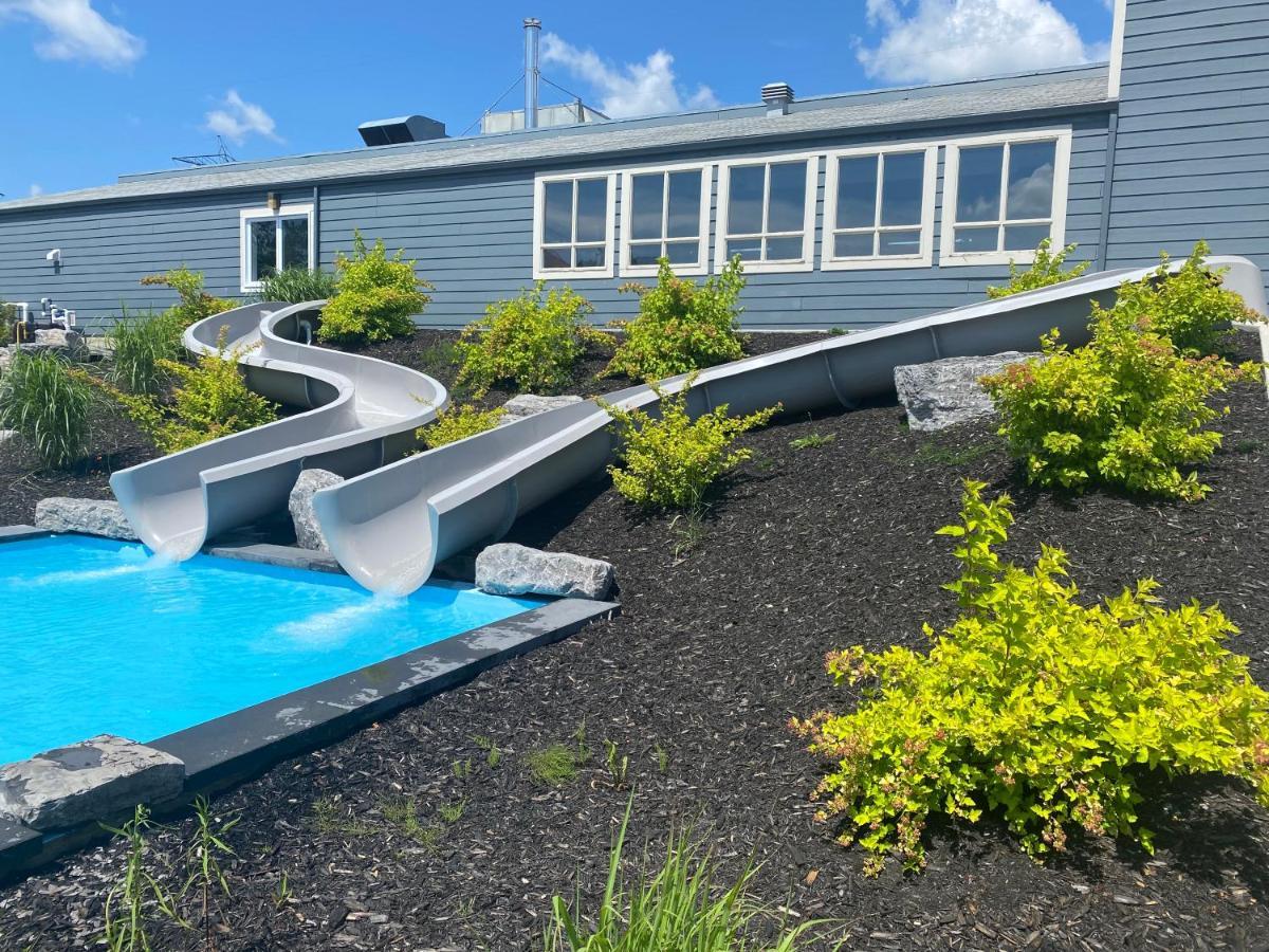 Condo Avec Parc Aquatique ! Beaupré Exteriér fotografie